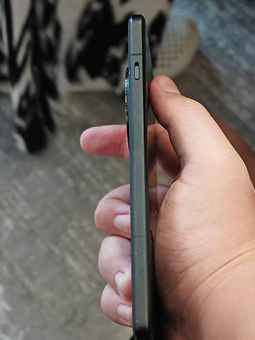 microsoft laptop 3: OnePlus 13, Б/у, 256 ГБ, цвет - Черный, 2 SIM — 8