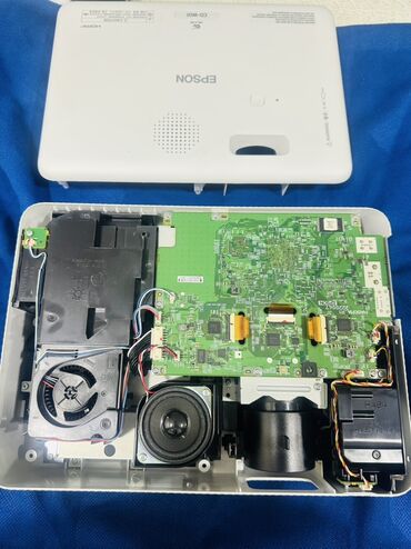 Proyektorlar: İşlənmiş Proyektor Epson, Ödənişli çatdırılma — 120