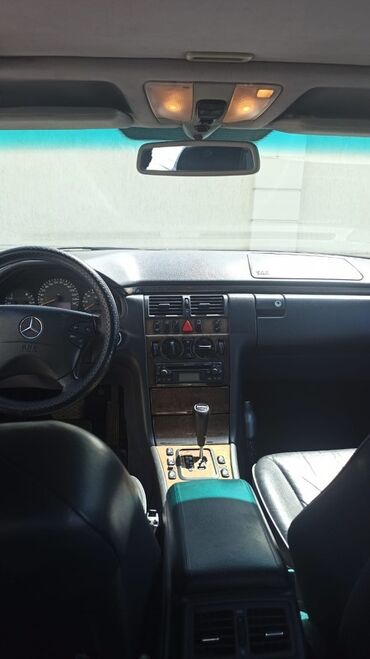 Mercedes-Benz: Mercedes-Benz E-Class W210 sedan - Kuzov: 4 qapılı sedan, qara rəng - — 22