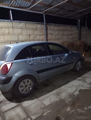 mini cooper kreditle: Kia Rio: 1.5 l | 2008 il Hetçbek — 3