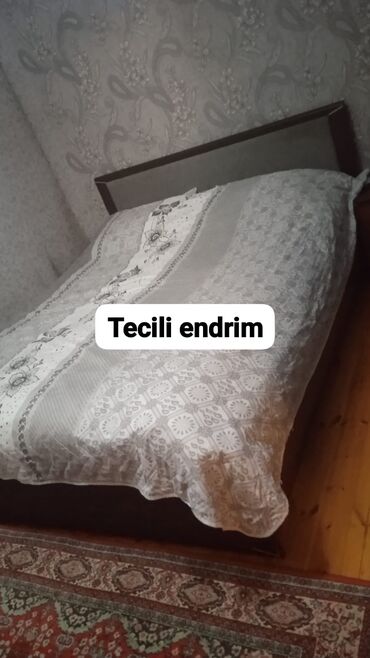 Komodlar: Taxt tecili satilir‼️
60 azn.
Olcu 2x160
Muwfiqabad
Aysel banu