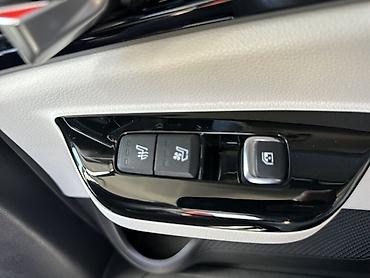kiya bongo: Kia Carnival: 2020 г., Минивэн — 10