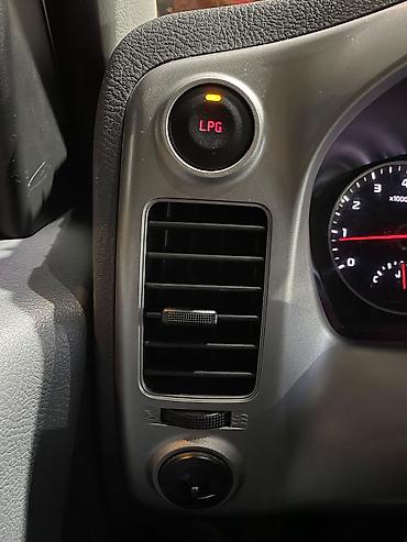 скутер с кабиной: Kia Bongo III срочно продаю в отличном состоянии пробег оригинал — 7