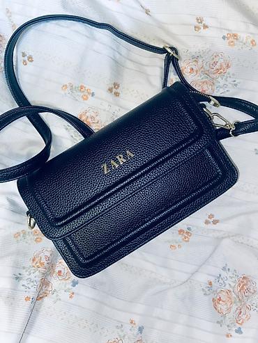 helio strap: Сумка-кроссбоди ZARA, черная - Материал: фактурная экокожа с — 1