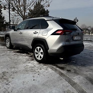 Toyota: Toyota RAV4: 2020 г., 2.5 л, Типтроник, Бензин, Внедорожник — 7