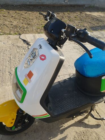 купить мотоцикл китайский: Электро скутер состоянии очень хороший один заряд хватает на 70 км