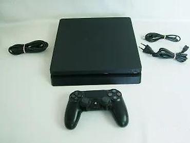 PS4 (Sony Playstation 4): U ponudi je Sony PlayStation 4 Slim. Konzola je odlično očuvana — 15