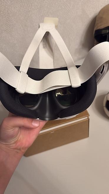 meta quest 3 512: Meta Quest 3 528gb VR Headset + 2 ədəd Touch kontroller — 2