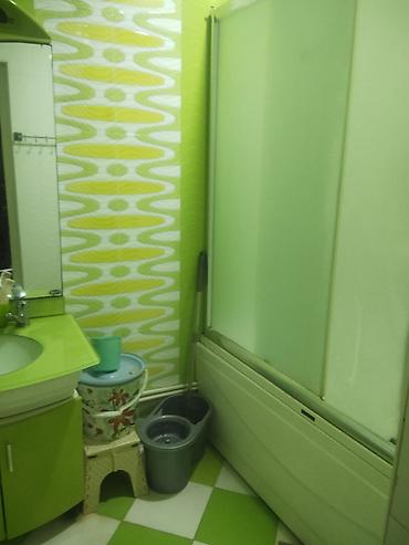 qarayevde ev: Bakı, 3 otaqlı, Köhnə tikili, m. Qara Qarayev, 58 kv. m — 10