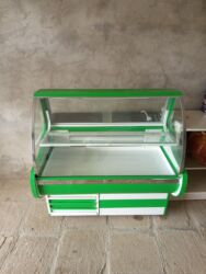 Холодильные камеры: Vitrin soyuducu (şüşəli, yaşıl-ağ dizayn) - Ön və yanları şəffaf