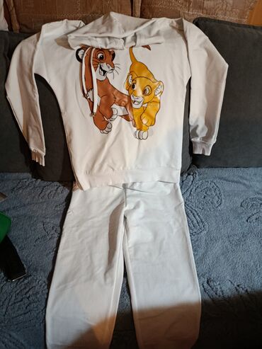 корейская форма: Комплект, түсү - Ак, Жаңы