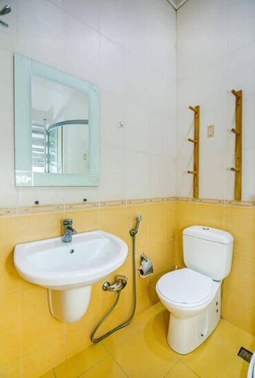 Uzunmüddətli kirayə mənzillər: 📍 Улица Зарифа Алиева, рядом с метро Сахил, 10 минут пешком до центра — 20