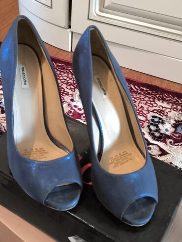 обувь зима женская: Туфли 38, цвет - Голубой
