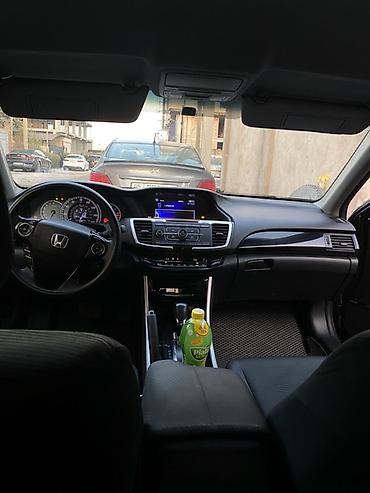 Продажа авто: Honda Accord: 2016 г., Автомат, Бензин, Седан — 4