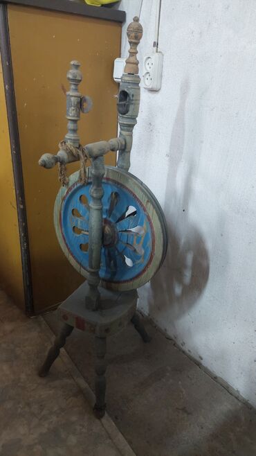 офисные кресло бу: Старинная русская прялка, не рабочая