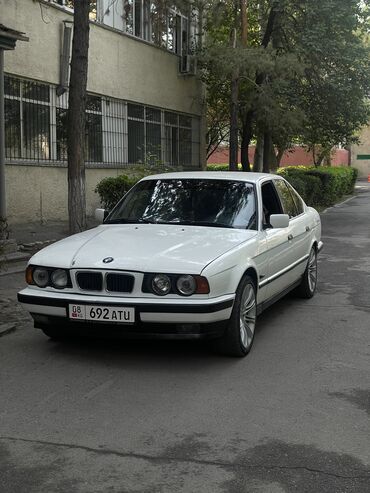 обмен на авто с доплатой: BMW 525: 1992 г., 2.5 л, Механика, Бензин, Седан