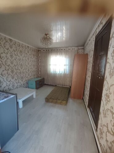 меняю на частный дом: 43 м², 2 комнаты