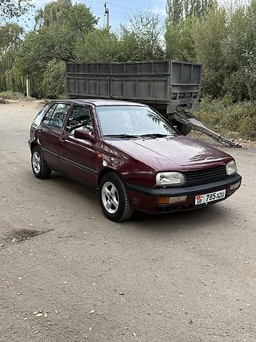 Volkswagen: Volkswagen Golf: 1992 г., 1.8 л, Механика, Бензин, Хэтчбэк — 1