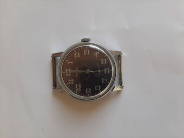 Антикварные часы: Продаю наручные механические часы " Победа" с коричневым циферблатом