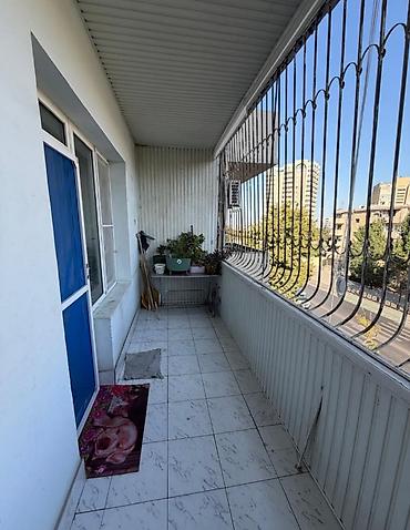 goranboyda ev satilir: Bakı, 3 otaqlı, Köhnə tikili, m. Elmlər Akademiyası, 80 kv. m — 1