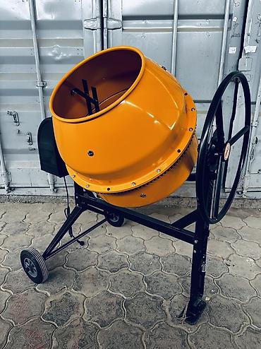 бутылка 10л: Бетономешалка Гравитационная, Средняя (150 - 300 л), Новый — 2