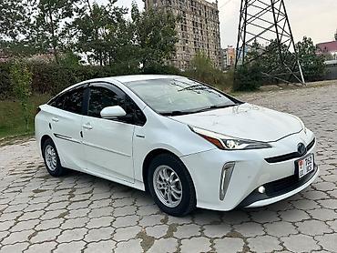 тоето приус: Toyota Prius: 2019 г., 1.8 л, Вариатор, Гибрид, Хэтчбэк — 6