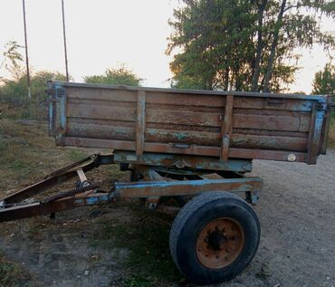 Lapetlər: Tək oxlu kənd təsərrüfatı qoşqusu - Tip: Traktor üçün qoşqu (tək