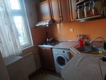 Uzunmüddətli kirayə mənzillər: 2 otaq mənzil kirayə verilir. 4.4 mərtəbəsi. ev gəncliy metrosuna — 15