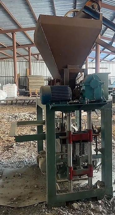 lazer olcu: Sənaye tipli blok istehsal xətti Tərkibi və təyinatı: - Vibro-press — 2