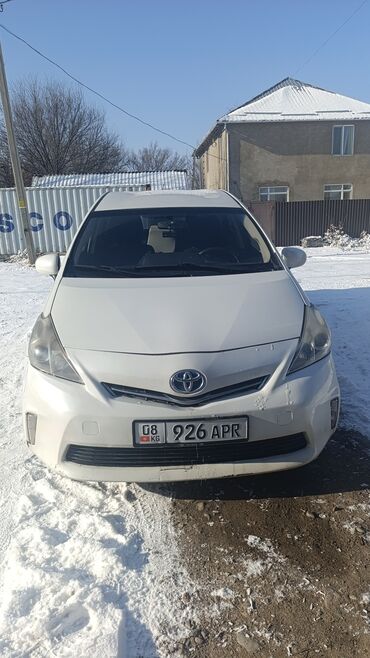 Toyota: Toyota Prius: 2012 г., 1.8 л, Вариатор, Гибрид, Универсал