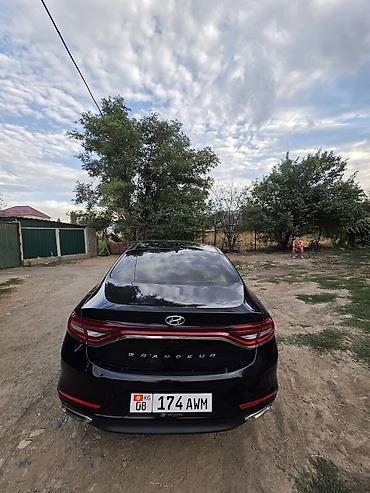 авто салон: Hyundai Grandeur: 2018 г., 2.2 л, Автомат, Дизель, Седан — 3