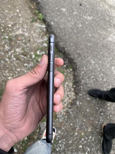 apple macbook: IPhone 11, Qara, Face ID — 6