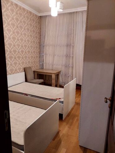 Uzunmüddətli kirayə mənzillər: Qaraev metrosuna yaxin 17 mertebeli binanın 3-cu mərtəbəsində — 14