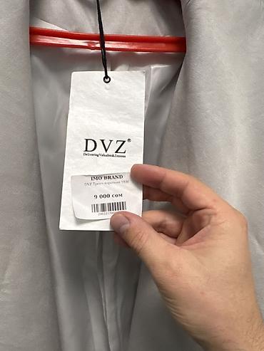 Айымдардын кийими: Тренч DVZ, короткий, модель 1836. - Цвет: светло‑серый. - Свободный — 2