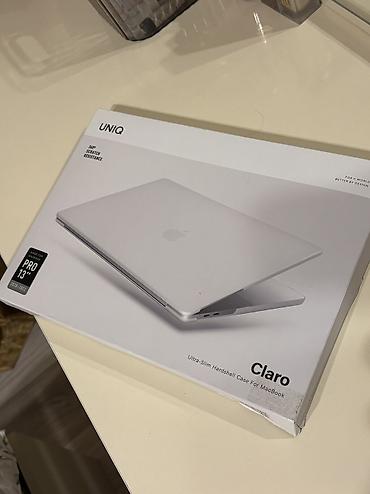 macbook neo: MacBook Pro 13” üçün Uniq qoruyucu keys. Şəffaf, nazik və yüngüldür — 1