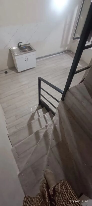 дом дордой 2: 15 м², 2 комнаты, Подвал, погреб, Забор, огорожен
