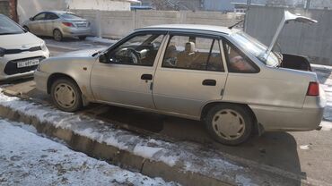 срочно продается матиз: Daewoo Nexia: 2011 г., 1.5 л, Механика, Бензин, Седан