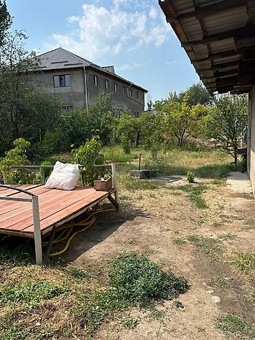 Продажа коттеджей и домов: Продается дом с участком !!! Арча-Бешик *Участок -6сотых 15х40 *Дом- — 4