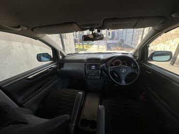 Toyota: Toyota Ipsum: 2003 г., 2.4 л, Автомат, Бензин, Минивэн — 5