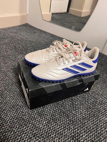 бутсы 36: Продаю бутсы ADIDAS COPA PURE Размер 36 играл в них 2-3 раза продаю — 2
