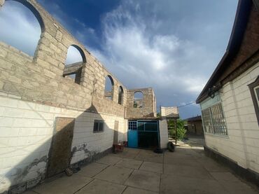 продается старый дом кара балте: Дом, 80 м², 7 комнат, Собственник