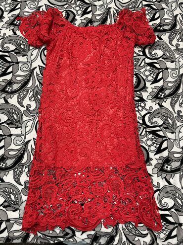 Повседневные платья: Желтое платье со шлейфом без лямок синие платье с драпировкой — 10