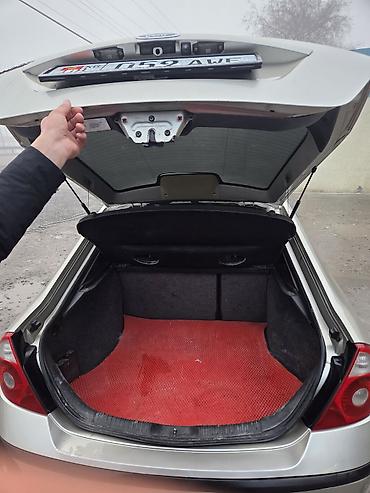 Ford: Ford Mondeo: 2004 г., 1.8 л, Механика, Бензин, Хэтчбэк — 4