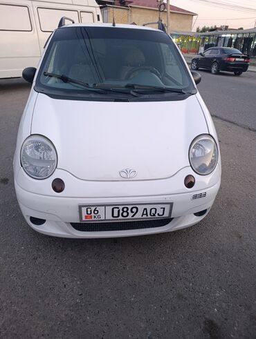 спринтер дубл кабина бортовой: Белый хэтчбек Daewoo Matiz. Компактный автомобиль с 5 дверями