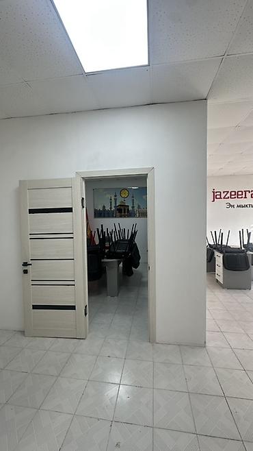 квартира на один день: Сдаю Офисный кабинет: IT-компания, 30 м², В административном здании, С ремонтом, Первая линия — 7