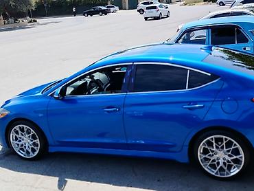 hyundai elantra disk: Hyundai Elantra: 1.6 l | 2018 il Sedan — 1