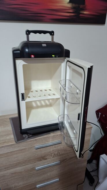 Frižideri: Mini frižider/grejač sa termoelektričkim hlađenjem i zagrevanjem - — 8