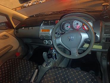 Унаа сатып алуу: Honda Fit: 2004 г., 1.3 л, Автомат, Бензин, Хетчбек — 3