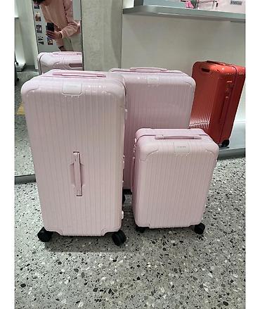 чемодана: 🎀 Розовые чемоданы в наличии! Идеальный подарок для невесты на кыз — 4
