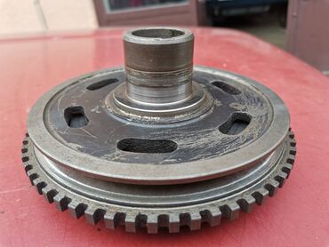 Auto delovi: Donja remenica Lada 21214i Niva. Polovno, očuvano. Skinuto sa — 11